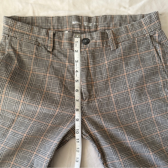 ✨ Old Navy Ultimate Slim Plaid Pants ✨ - Picture 5 of 9